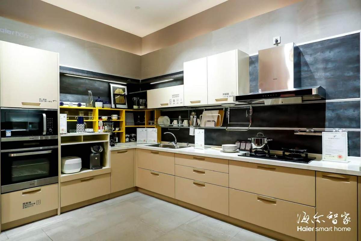 单店年入过亿！三翼鸟上海体验中心是如何做到的？(图1)